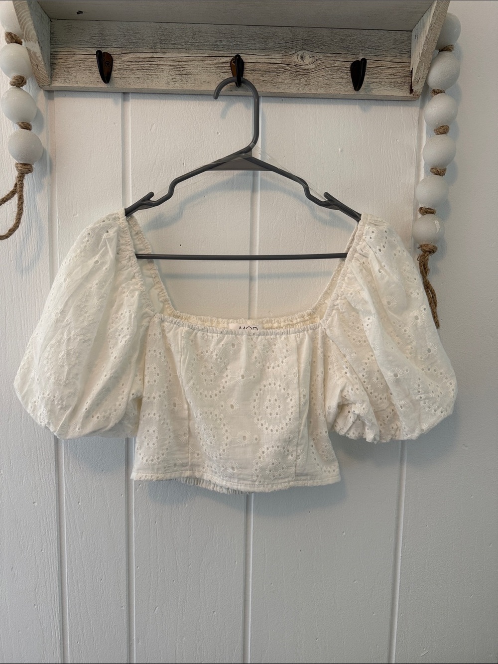 Mod on Trend Eyelet Puff Sleeve Crop Top - Picture 1 of 3